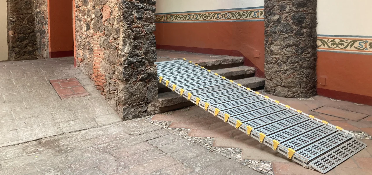 Rampas en edificios públicos