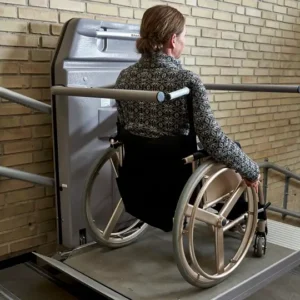 PLATAFORMA ELEVADORA INCLINADA EA6 (CURVA)