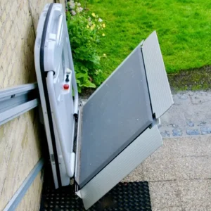 PLATAFORMA ELEVADORA INCLINADA EA9 (RECTA)