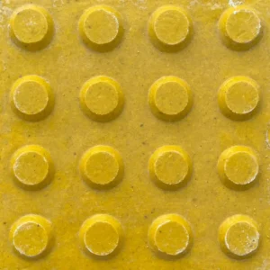 PISO PODOTÁCTIL POLICONCRETO ADVERTENCIA